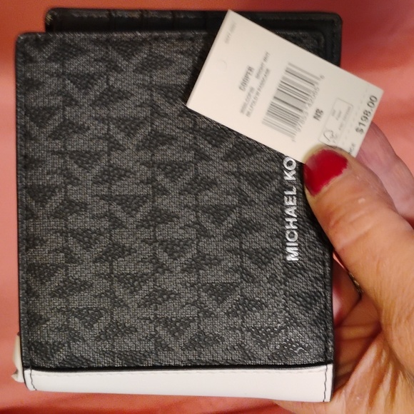 Michael Kors Other - Michael kors NEW Cooper Bifold wallet $198
